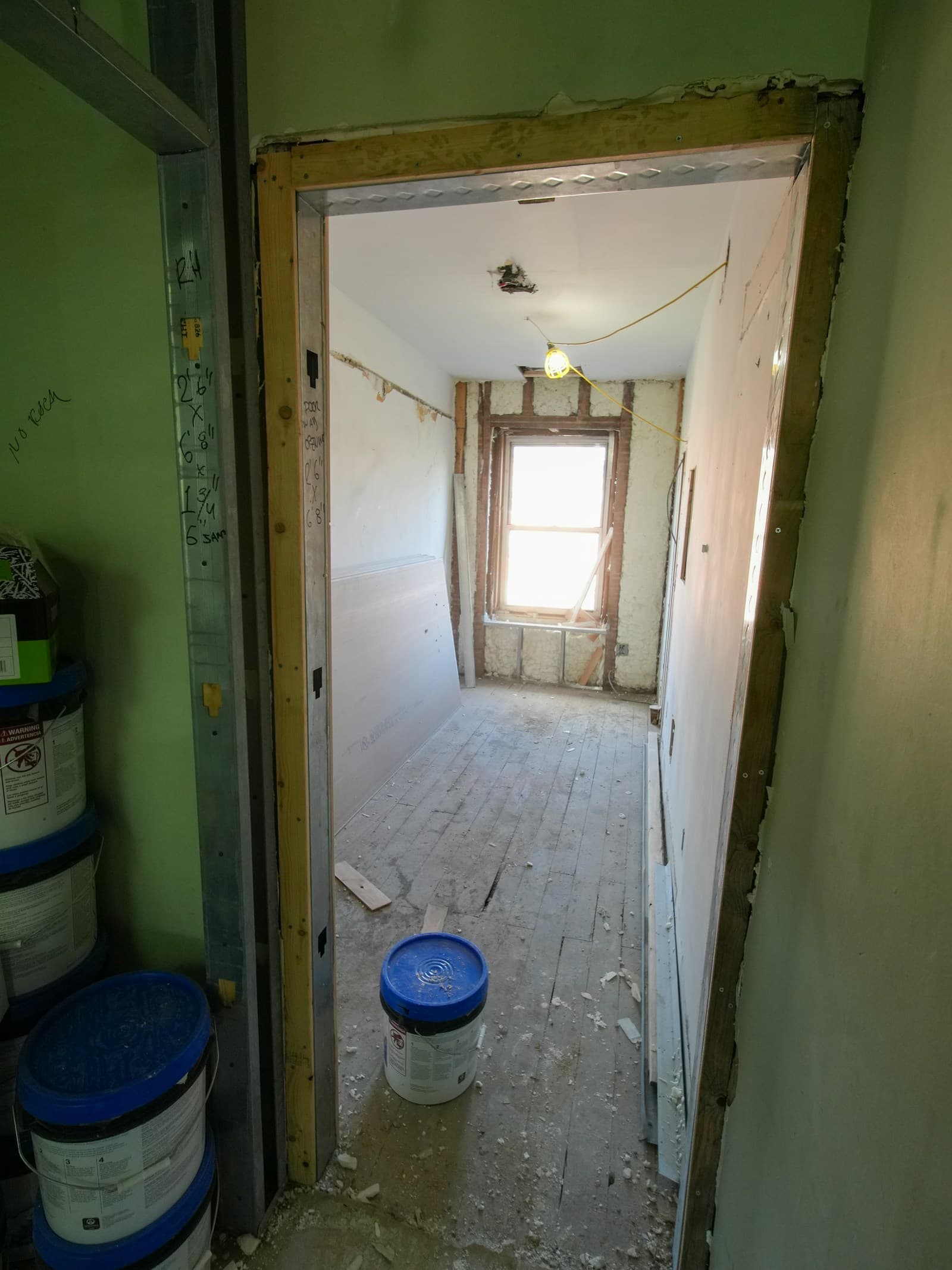 Avant travaux - Salle de bain compacte, usage fluide